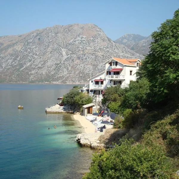 Apartments Villa PM, hotel in Kotor