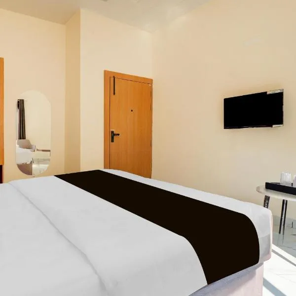 Super Townhouse Oak Army Aviation Base Jhansi, hotel in Jhānsi