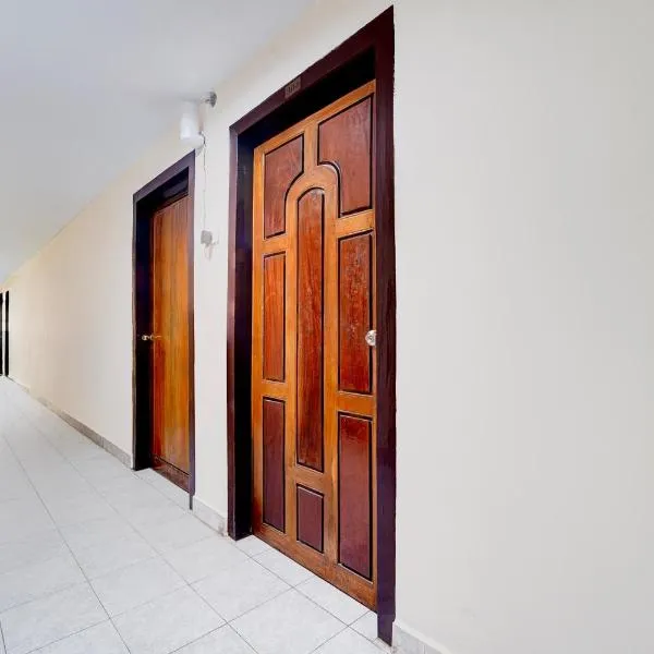 Super Hotel O Pathanamthitta Near Mahatma Gandhi Statue, ξενοδοχείο σε Pathanāmthitta