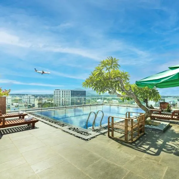 MTR Apartment & Hotel, hotel in Da Nang