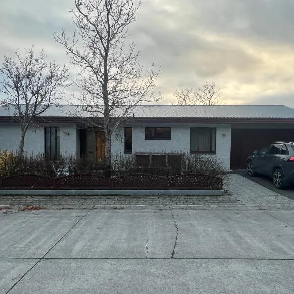 Sigtún 4, hotel in Patreksfjörður