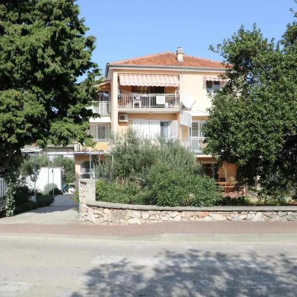 Apartmani Rameša, hotel v Murteru