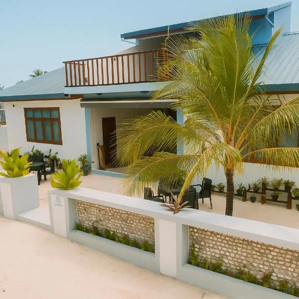 Blue Coral Vashafaru Maldives, hotel u gradu Vashafaru