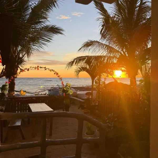Kobe's Beachfront Haven, hotel in Siquijor