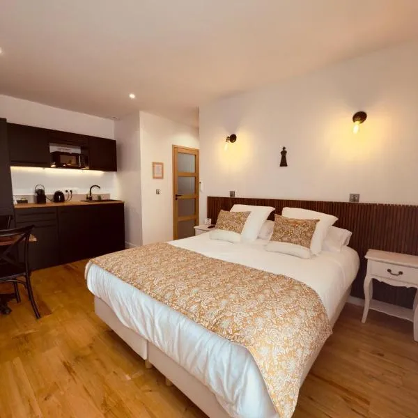 Mas de la Huppe - Franquevaux en Petite Camargue, hotel u gradu Franquevaux