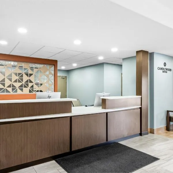 Candlewood Suites Victoria by IHG, hotel a Victoria