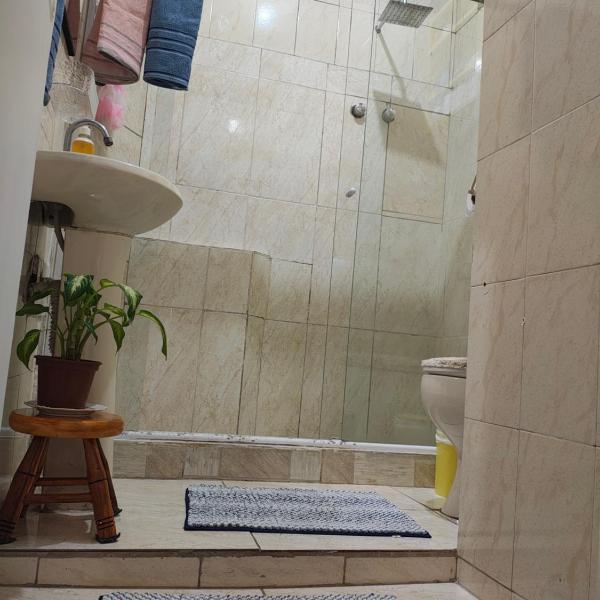 Copacabana - RJ Apto da Gaúcha Compartilhado com anfitriã aluga quarto - Foto 3