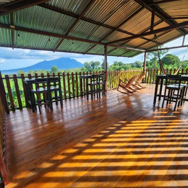 Hostal Bullshark, hotel en Cuatro Esquinas