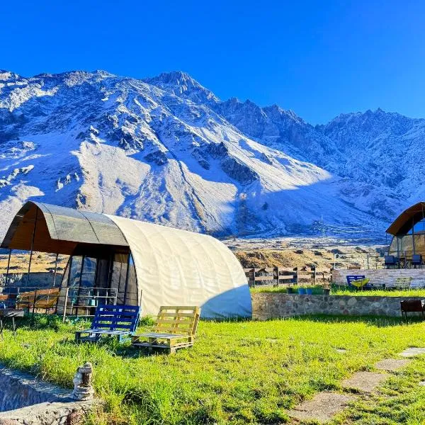 Kuro Glamping, hotel en Kazbegi