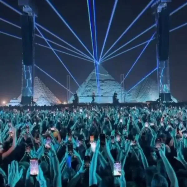 Falcon pyramids inn, hotel v Káhiře