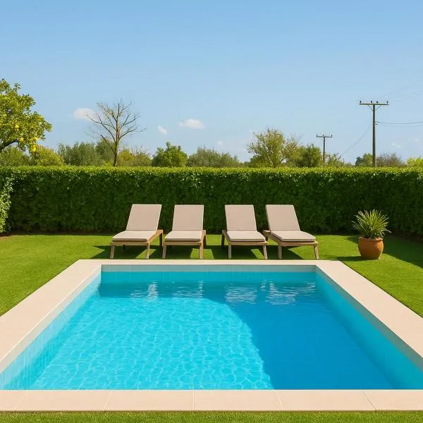 Sea Breeze & Nature villa with pool and hot jaguzzi near the sea, hotel v destinaci Kremasti