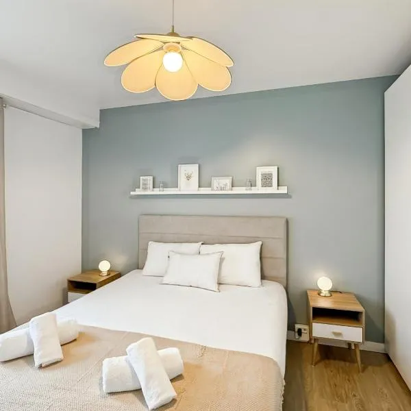 Le Velvet - Balcon & Garage Privé - Calme, hotel a Rennes