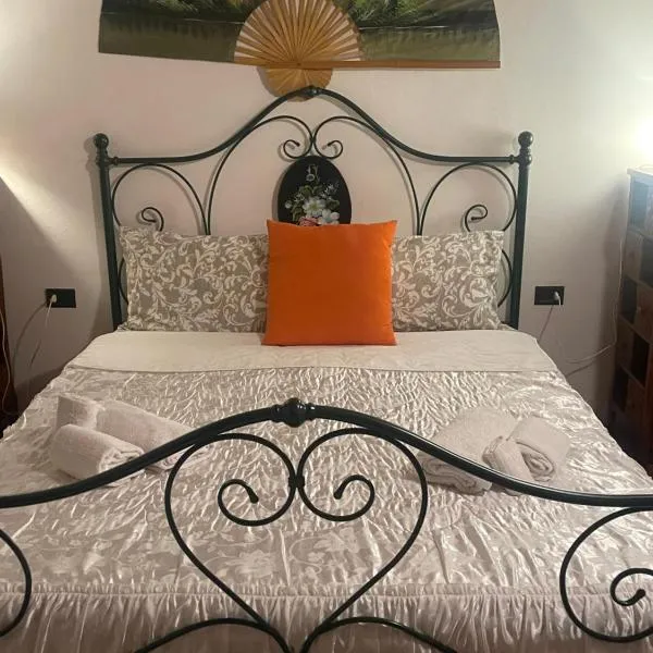 Toscana, La Terra Del Vino Sharon House per Degustare il Chianti!, ξενοδοχείο σε Incisa in Valdarno