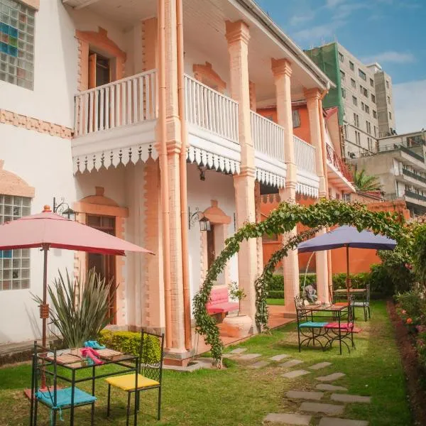 Maison Lovasoa, hotel em Ampitatafika