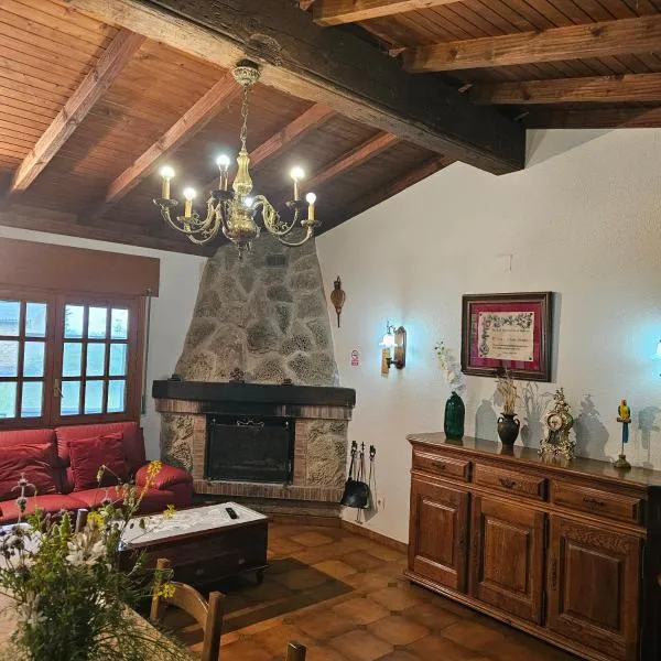 Casa Rural "OLIVER" Bardenas, hotel en Valtierra