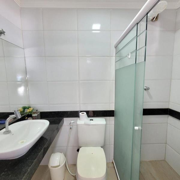 Casa com 4 suítes e piscina - Foto 3