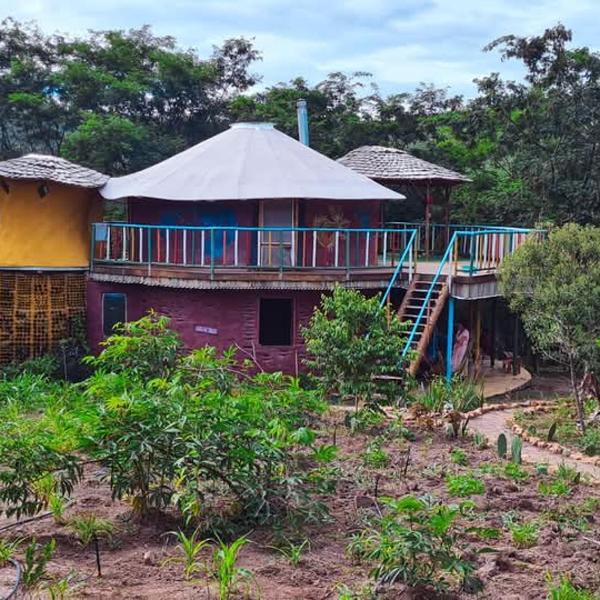 Ananda Matha - Casa dos Deus