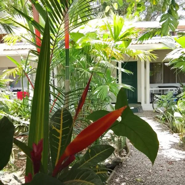 Hotel Exotic Lodge, hotel in Puerto Viejo