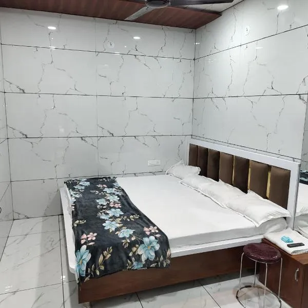 Hotel DIVYA DARSHAN, hotel in Ujjain