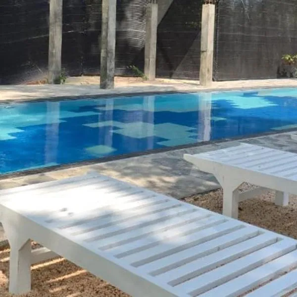 Ceylon Kingsmen Garden - Katunayake Airport Transit Hotels, ξενοδοχείο στη Νεγκόμπο