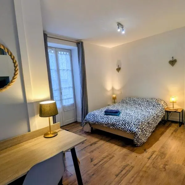 Charmant studio rénové hyper centre, hotel in Périgueux