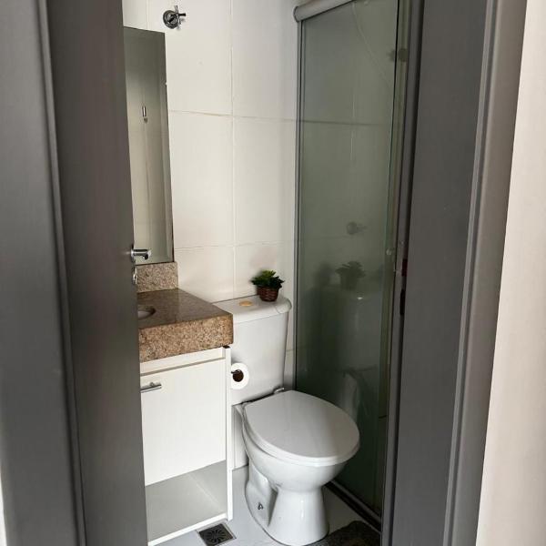 Cozy 2-Bedroom Apartment 2 km from the Airport - Foto 3
