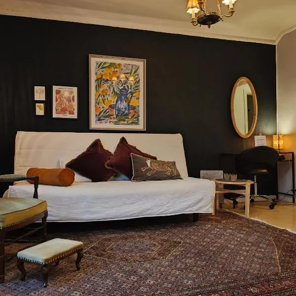 Central lägenhet med badkar Nära till allt, hotel in Umeå