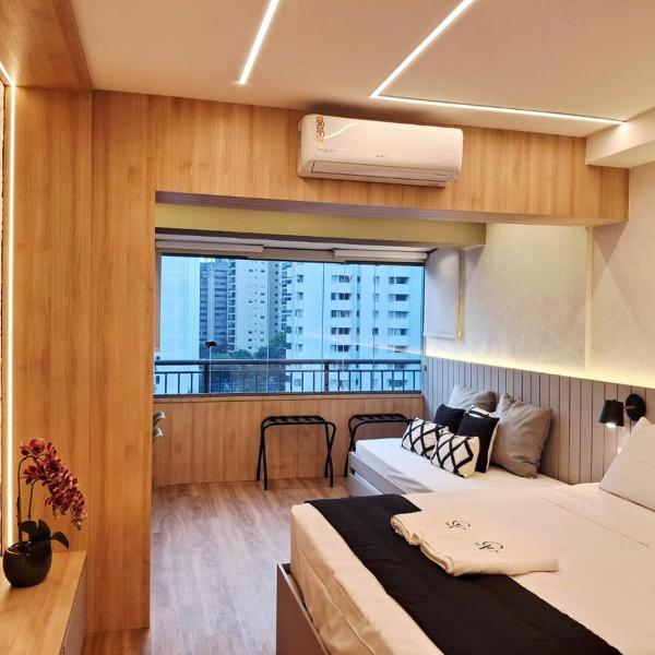 Lindo e espaçoso studio com cama queen e cama solteiro - Foto 2