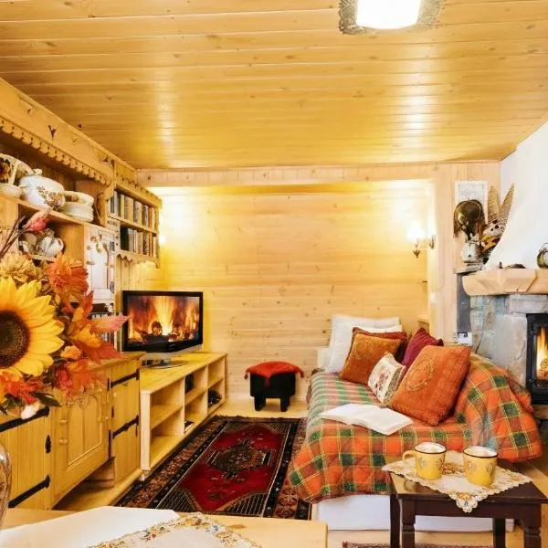 Domek z duszą i kominkiem w sercu Gorców w Łopusznej , przyjmujemy psy bezpłatnie,duży ogrodzony ogród, hotel em Łopuszna