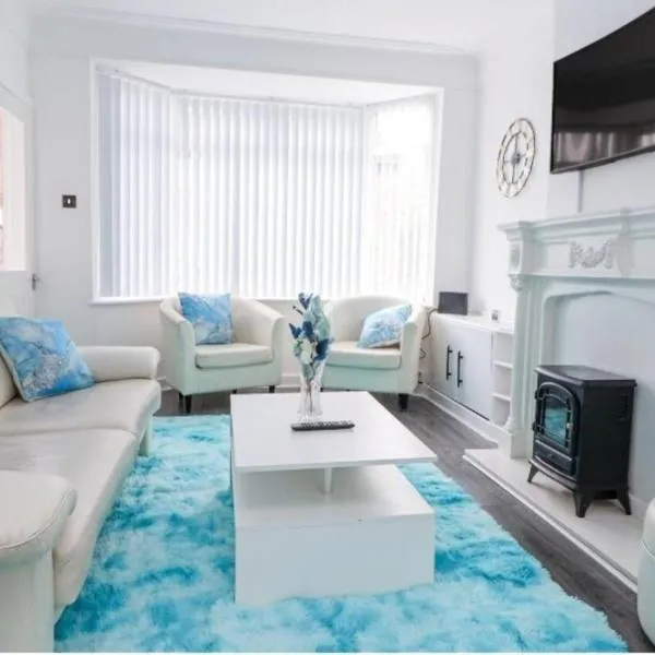 Anfield Stadium House - Free Parking, hotel din Liverpool
