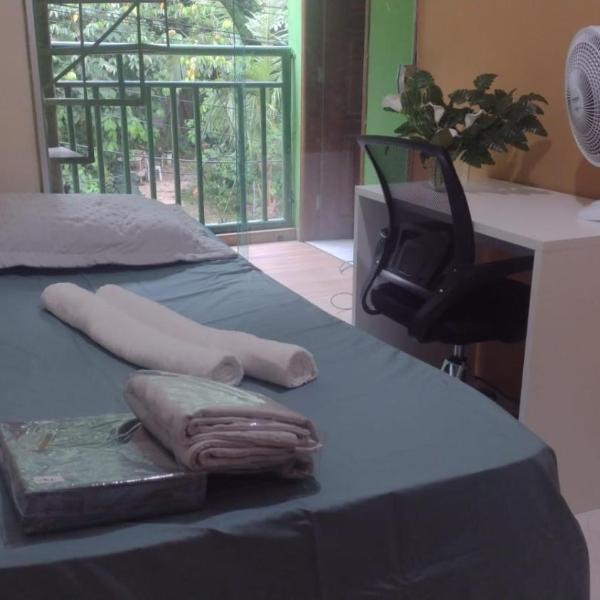 Quarto com terraço em casa do bosque felicidade, uma experiência de imersão amazônica