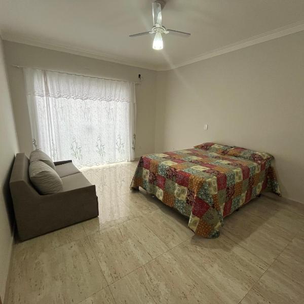 Casa completa perto da Praia Grande e centro