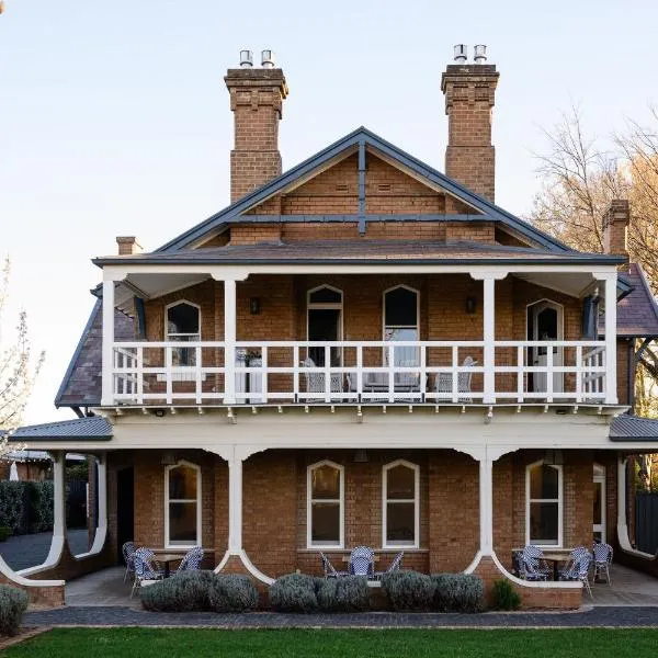 Yallungah Boutique Hotel, hotel v destinaci Orange