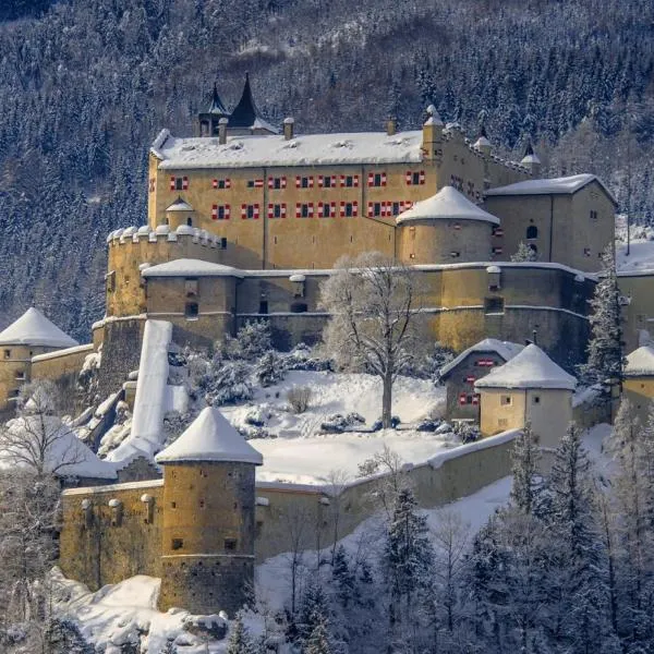 Der Burgblick-Adults Only, hotel v destinaci Werfen