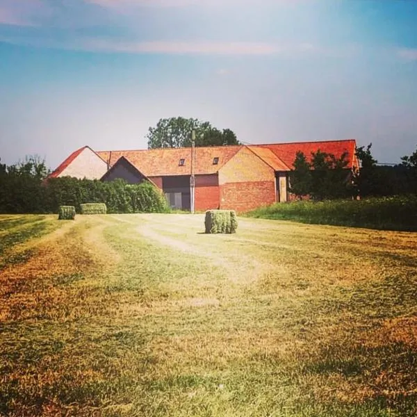 Les Pommiers, hotel in Ellezelles