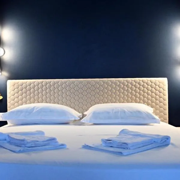 Eve's Central, hotel in Brăila