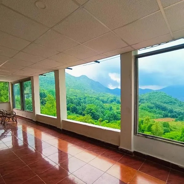 Kings Court Village Resort, hotelli kohteessa Araku