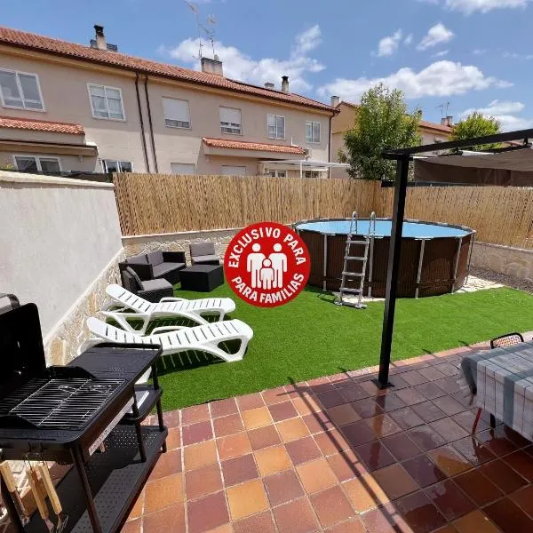 Chalet a 15 min de Segovia con barbacoa y piscina, hotel en Hontanares de Eresma