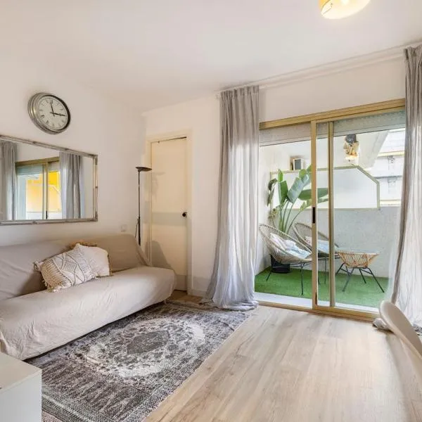 Pet Friendly + Pool + Park, Beach 2 Minutes Away (Atalaya), hotel in Salou