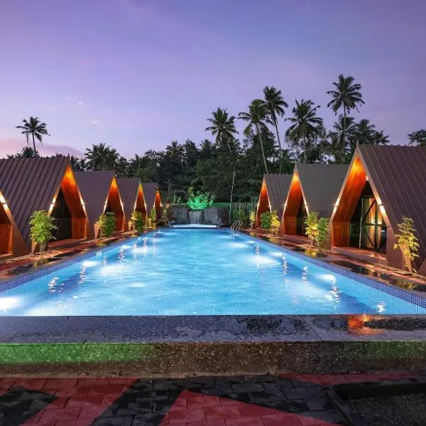 Royal Empire Resort, hotel u gradu Pūvār