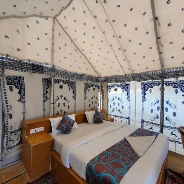Desert luxury Camp & Resort Jaisalmer, מלון בג'איסלמר