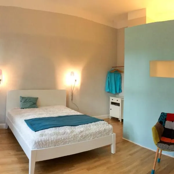 aTa & oMo 2, hotel in Cologne