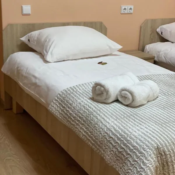 Apartamentai KAVA、ザラサイのホテル