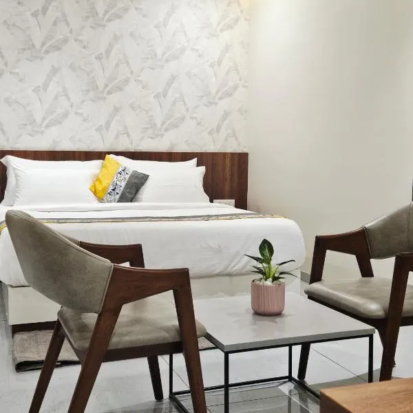 The Sapphire Hotel, hotel en Belgaum