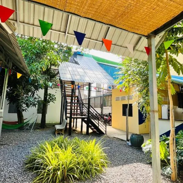 Por Chey Hotel, hotelli kohteessa Battambang