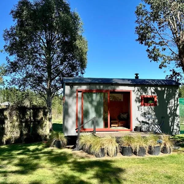 Waiata Shepherds Hut- Off Grid retreat, hotel em Hanmer Springs