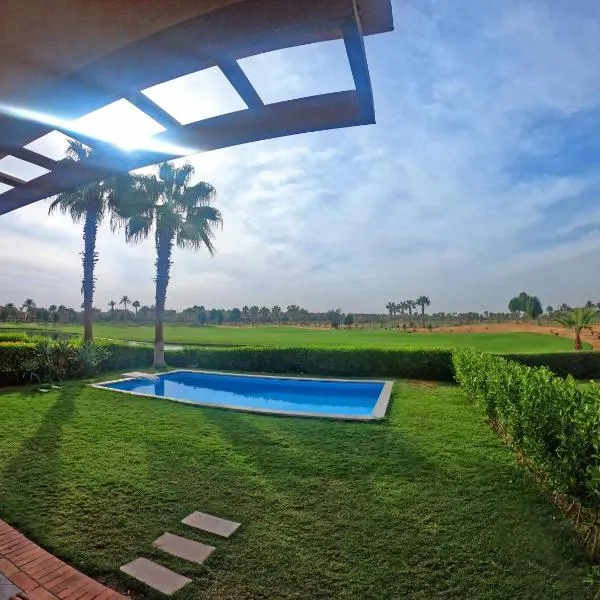 Luxury 6-Bedroom Villa with Private Pool in Ein Bay, Sokhna โรงแรมในไอน์ ซกนา