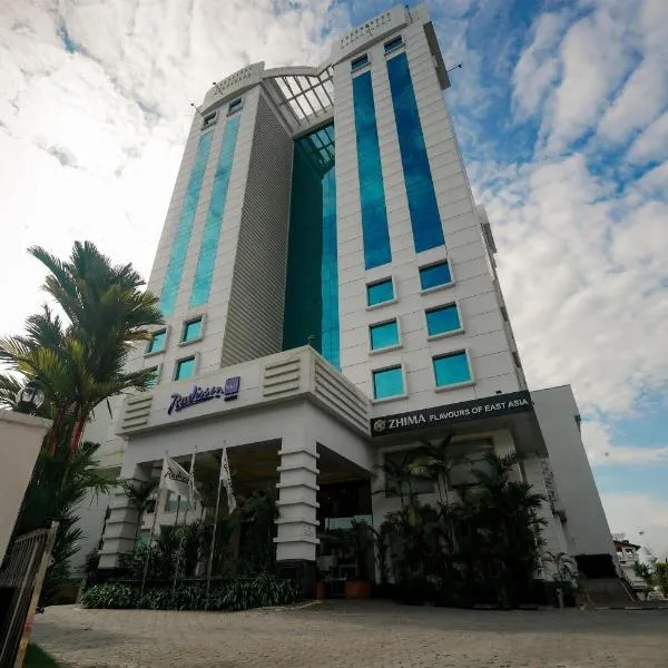 Radisson Blu Kochi, ξενοδοχείο στο Κοτσί