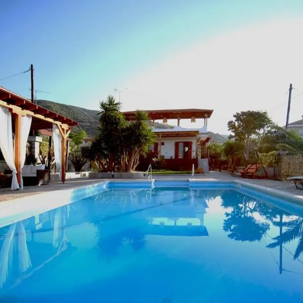 Cittadella Asprovalta 3BR - private pool, хотел в Аспровалта