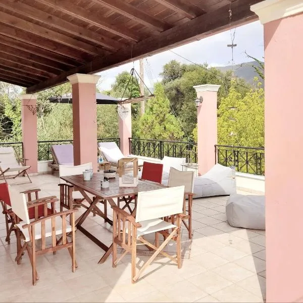 Villa Valia Seaside, hotel in Ýpsos